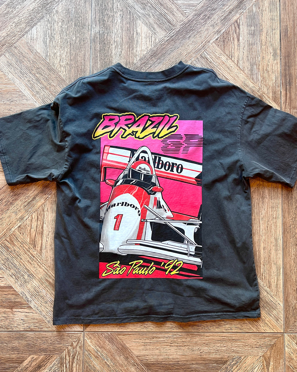 Vintage Senna F1 shirt in black color